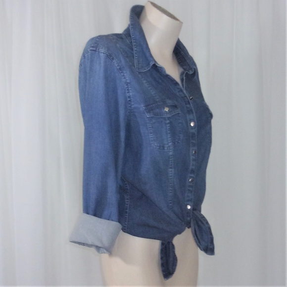 White House Black Market Tops - WHBM Chambray Denim Button Shirt/Jacket Buttons 12